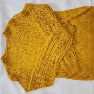 Women's pullover sweater